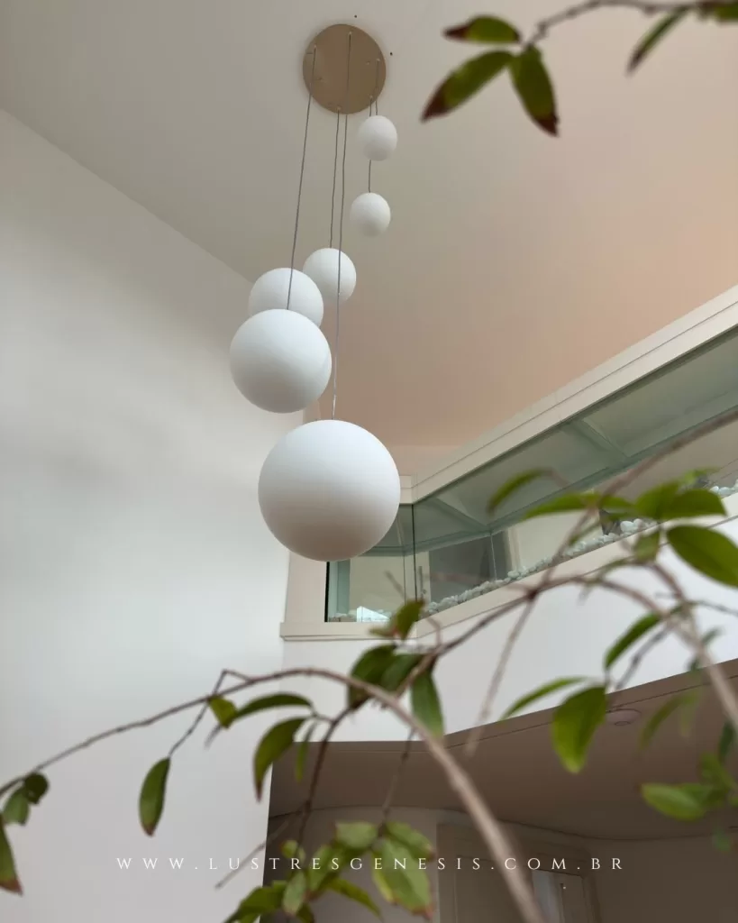 Lustre Globo Leitoso 6 Globos