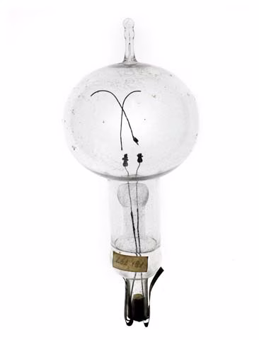 Bulbo de Edison, em fotografia disponibilizada pelo Smithsonian's National Museum of American History.
